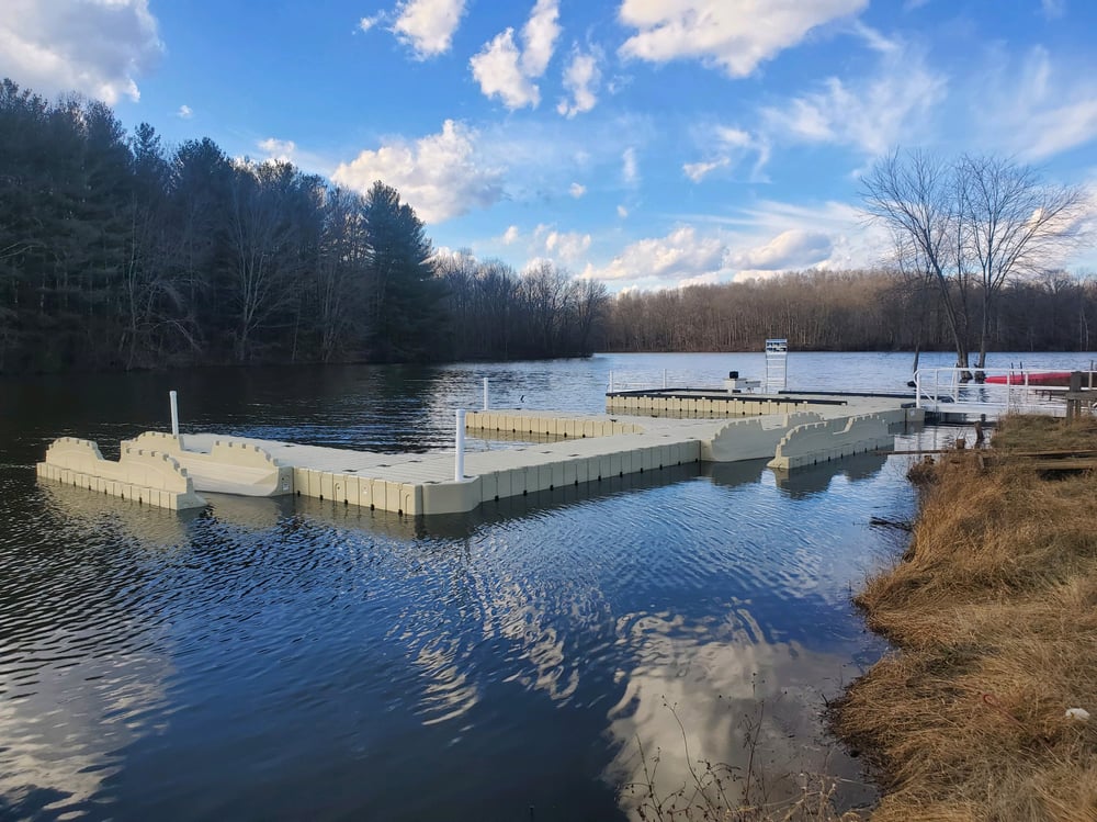 Lake Snowden is the Perfect Place for a Staycation