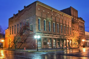 stuarts opera house | things to do in nelsonville 