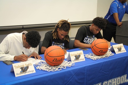 Hocking College Welcomes Trio of Signees from Dickinson High School