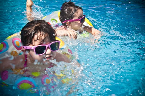 kids swimming